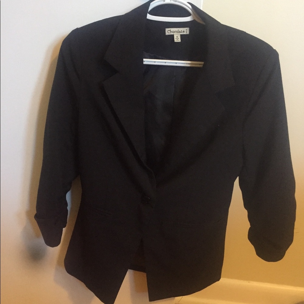 Cute black blazer.